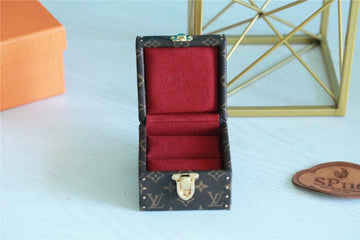 SS Fashion Lu-Vi bags - 9525
