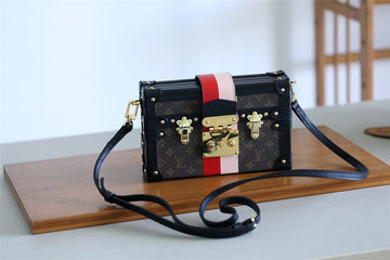 SS Fashion Lu-Vi bags - 8235