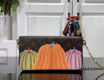 SS - LOV Bags - 1272