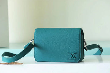 SS Fashion Lu-Vi bags - 9915