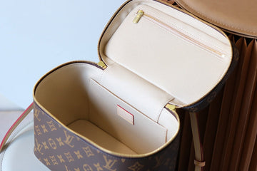 LOV - SS - 1836