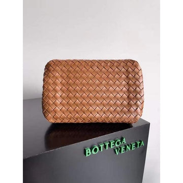 Bottega Veneta Andiamo Parachute Bag in Intrecciato Leather BGDC0065