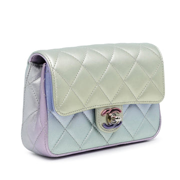Chanel Iridescent Lambskin Wristlet Clutch Bag (SHG-OsxRyI)