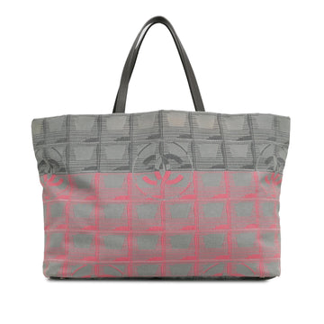 Chanel New Travel Line Bicolor Nylon Tote (SHG-ay6wPX)