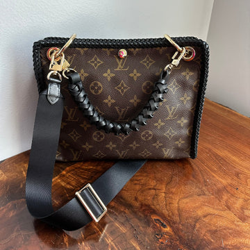 The Swan Crossbody -CS LV Monogram in Black