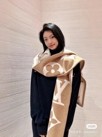 SS - LOV Scarf - 271