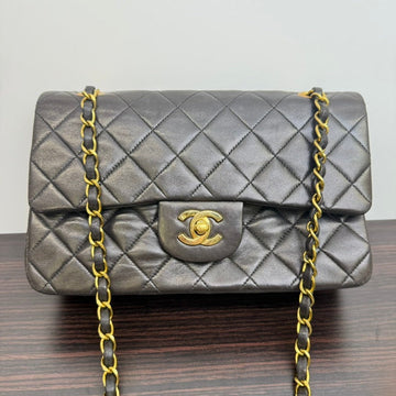 Chanel Lambskin Classic Double Flap Bag Black Shoulder Bag Small Series 3 1994-96 LB109183